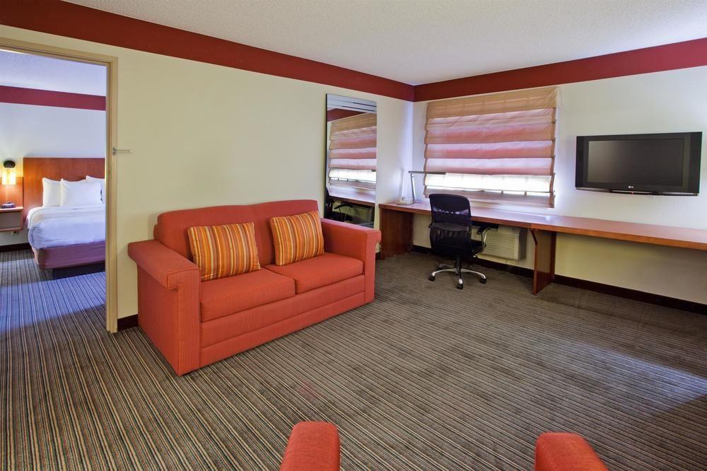 La Quinta By Wyndham Springdale Hotel Bagian luar foto
