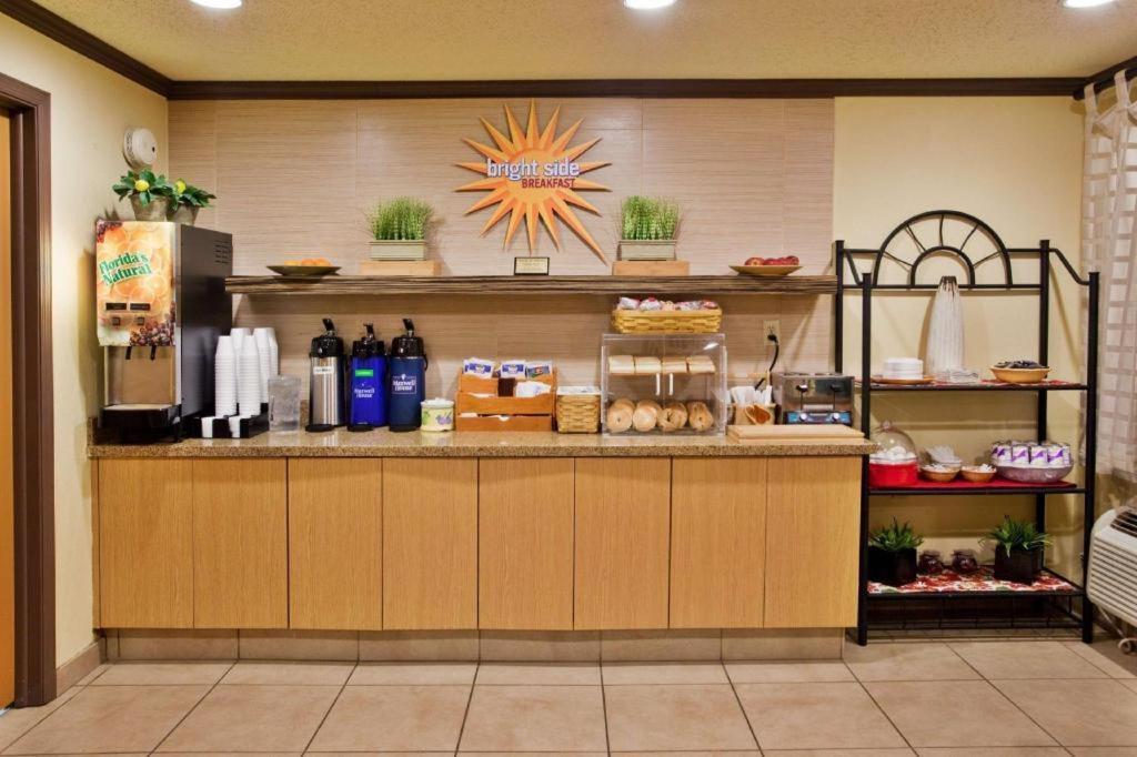 La Quinta By Wyndham Springdale Hotel Bagian luar foto