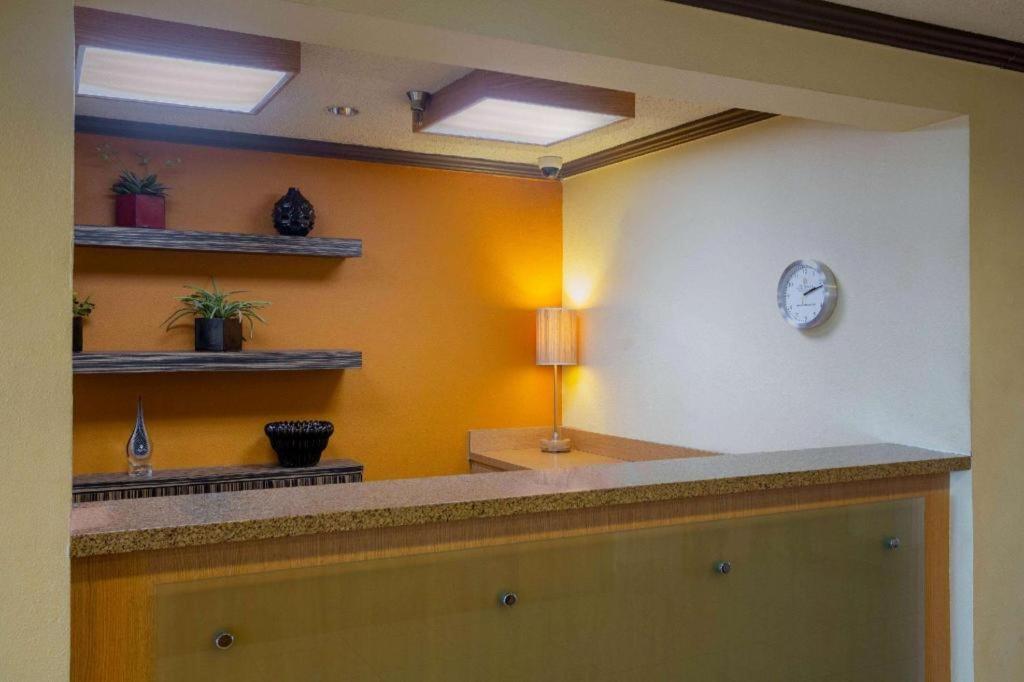 La Quinta By Wyndham Springdale Hotel Bagian luar foto
