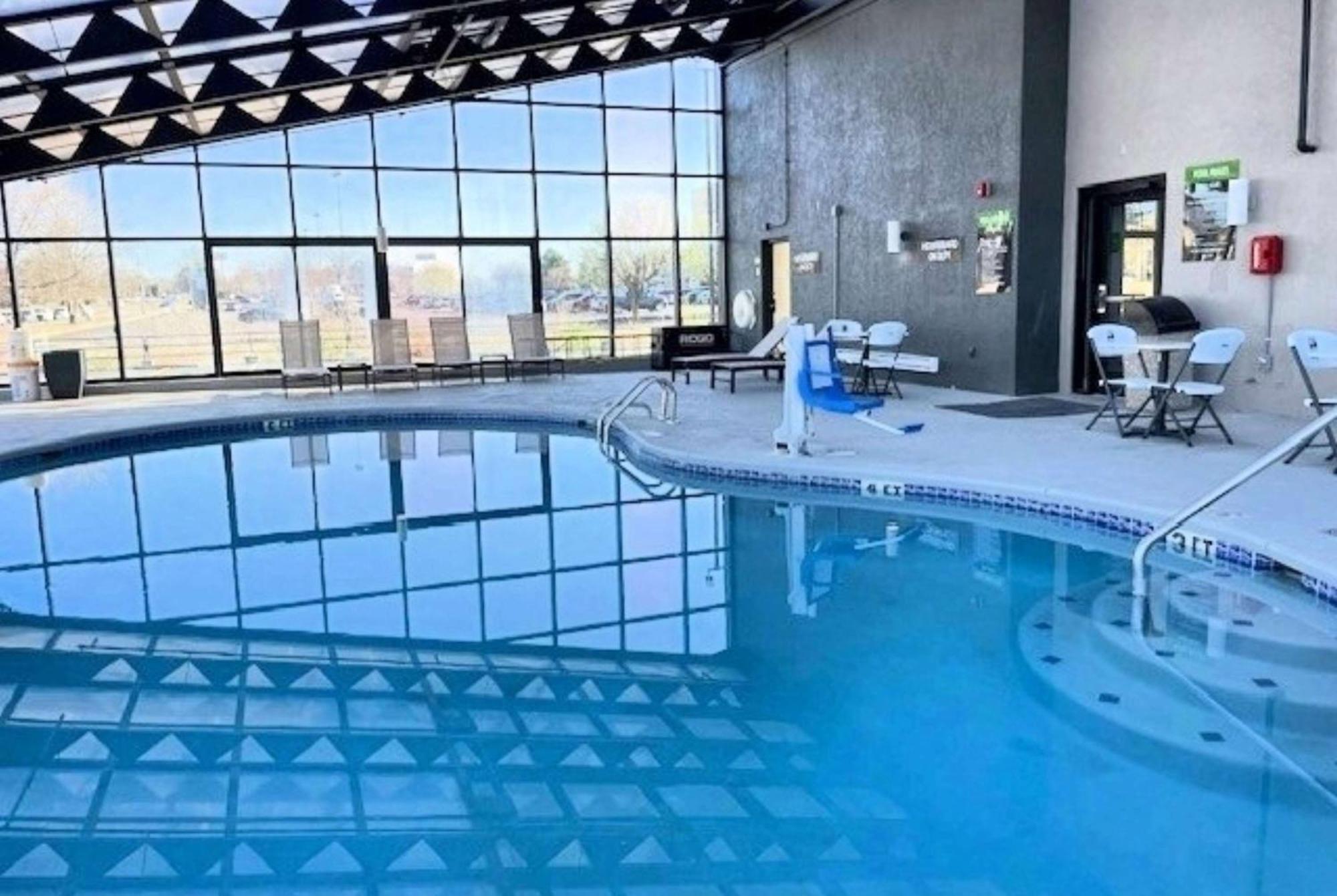La Quinta By Wyndham Springdale Hotel Bagian luar foto